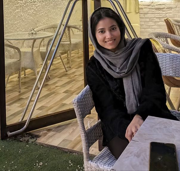 Crying in the Women-only Coach and other poems by Isha Kazmi